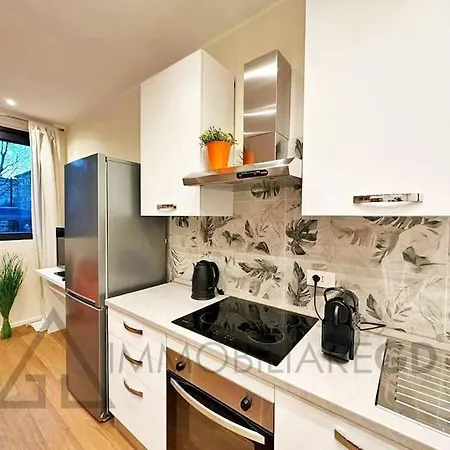 Immobiliare Gd - Nuovissimo Ad-ze Metro Bernini Turin