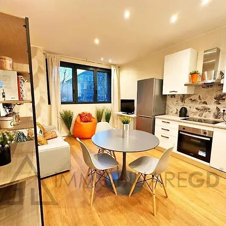 Immobiliare Gd - Nuovissimo Ad-ze Metro Bernini تورينو